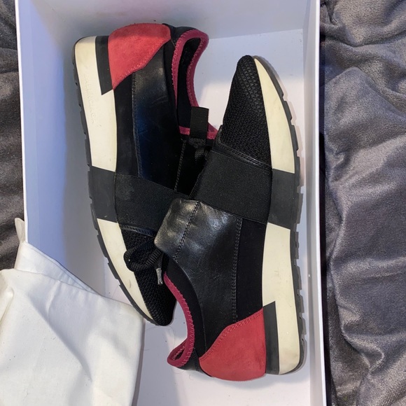 Balenciaga Sneakers - Picture 3 of 8